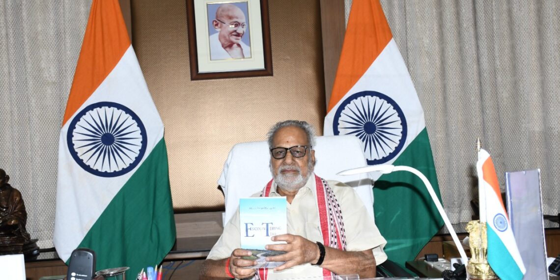 Odisha Governor received the new History of living India