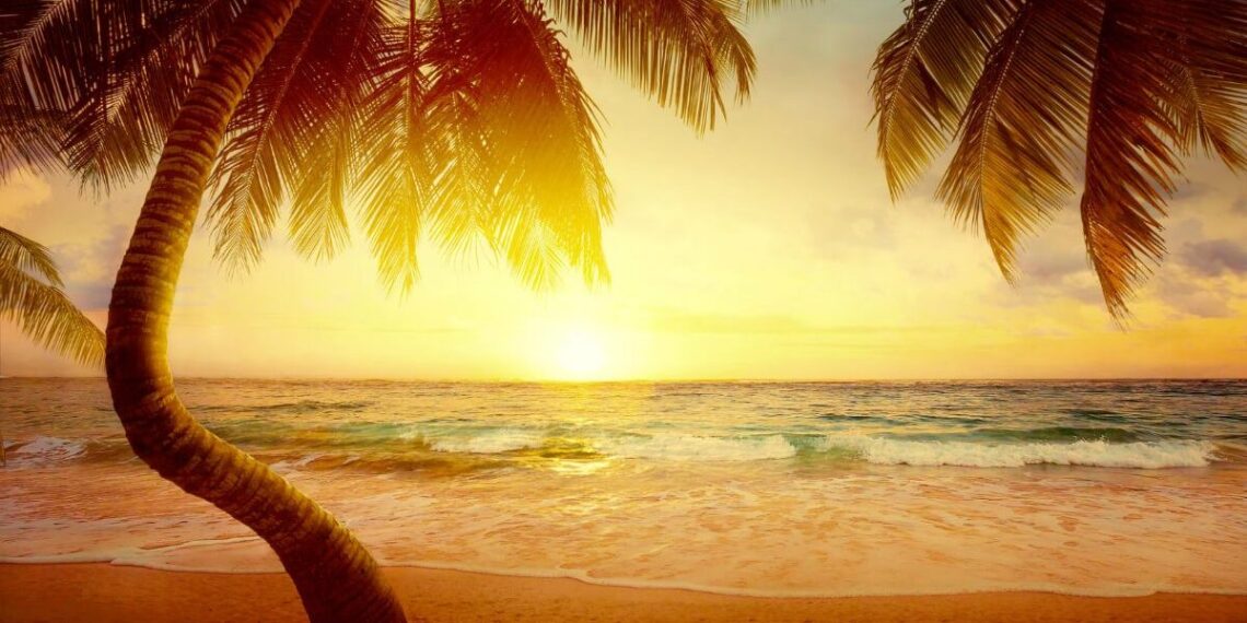 କେଉଁଠି ଲୁଚିପାରିବି, କହିଲ ?