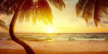 କେଉଁଠି ଲୁଚିପାରିବି, କହିଲ ?