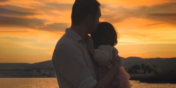 ତୁମେ ମୋର ପୂଣ୍ୟପ୍ରାଣ ସେହି ଜନ୍ମଦାତା (ବାପା)