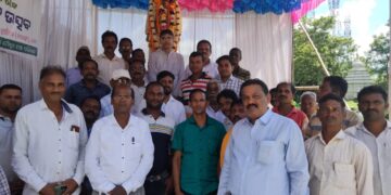 ମାହାଙ୍ଗାରେ ଶରତ କର ଙ୍କ ପୂର୍ଣ୍ଣାବୟବ ପ୍ରତିମୂର୍ତ୍ତି ଉନ୍ମୋଚିତ