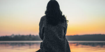 କବିତା ଲେଖୁନି