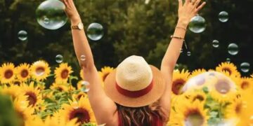 ଜୀବନ ବିଚିତ୍ର ଫୁଲ