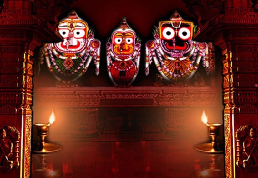 ଚାହାଣୀ ମଣ୍ଡପ ପାଖରେ ବସିଛି