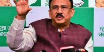 ଦଳଙ୍କ ନାଟକ