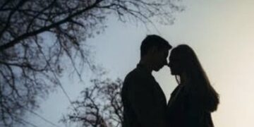 ସେ ଏବଂ ଏ…।