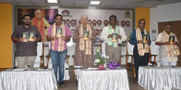 ଓଡ଼ିଆ ଭାଷା ଓ ସାହିତ୍ୟ ର ସଂରକ୍ଷକ ଥିଲେ ରଜତ୍ କୁମାର କର  (ପଦ୍ମଶ୍ରୀ ଶ୍ରୀ ରଜତ କୁମାର କରଙ୍କ ୯୨ ତମ ଜୟନ୍ତୀ ପାଳିତ )