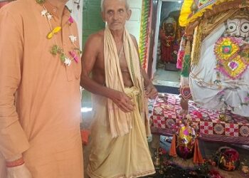 ପୁଣ୍ୟ କାର୍ତ୍ତିକରେ ବିଭିନ୍ନ ମନ୍ଦିର ପୂଜା ମଣ୍ଡପ ବୁଲିଲେ ଶୋଭନ କର