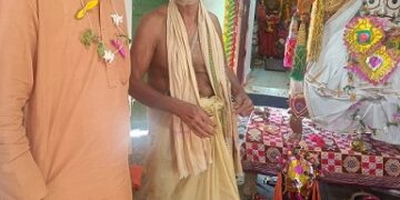 ପୁଣ୍ୟ କାର୍ତ୍ତିକରେ ବିଭିନ୍ନ ମନ୍ଦିର ପୂଜା ମଣ୍ଡପ ବୁଲିଲେ ଶୋଭନ କର