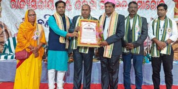 “ନିର୍ଭୀକ” ସମ୍ପାଦକ ଅବନୀ ଚନ୍ଦ୍ର ଦାସ ଙ୍କୁ  “କଳିଙ୍ଗ ପ୍ରଜ୍ଞା ସମ୍ମାନ”