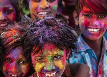 ଭାଇଚାରା ର ରଙ୍ଗ