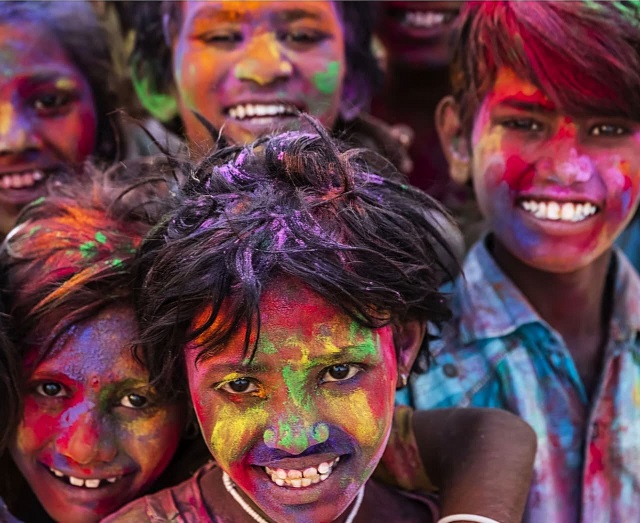 ଭାଇଚାରା ର ରଙ୍ଗ